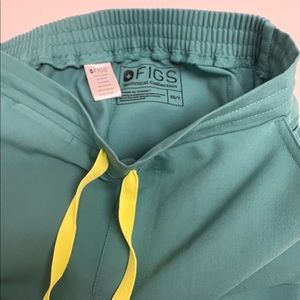 WearFigs Yola Skinny Scrub Pant XS/T in Hydrogreen (RARE!)